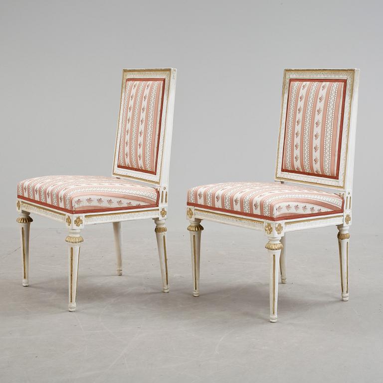 STOLAR, ett par, sengustavianska, omkring 1800.