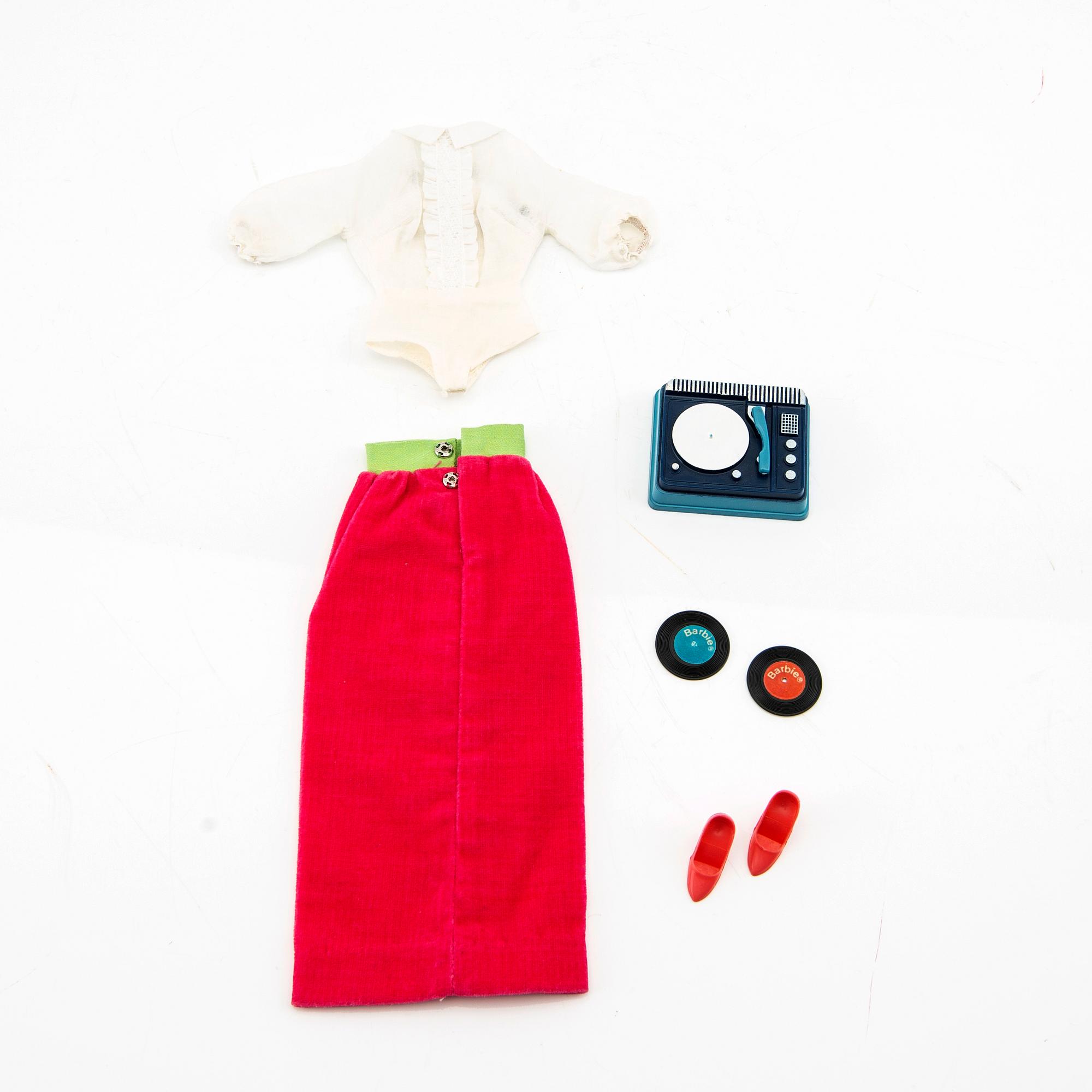 Barbie och Ken, dockor 3 st. samt kläder, vintage, "Swirl Ponytail Barbie" Mattel 1964.