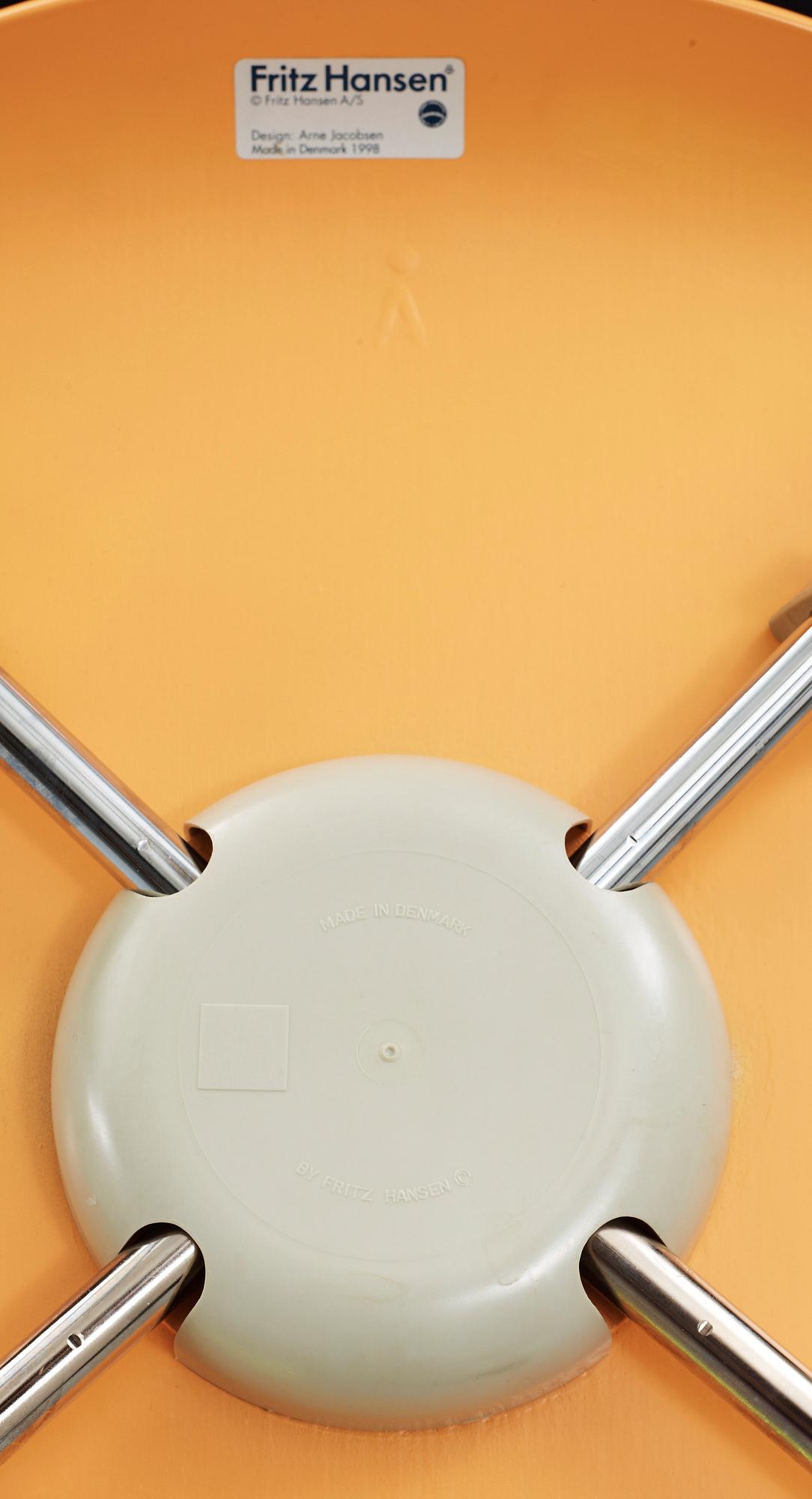 STOLAR, 5 st, "Sjuan" Arne Jacobsen, Fritz Hansen, 1980/90-tal.