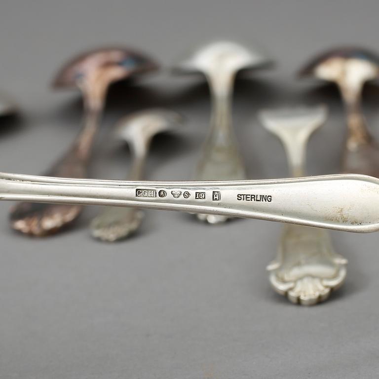 DELAR TILL BESTICKUPPSÄTTNING, 15 delar, silver. Modell Drottning Viktoria, C G Hallberg, Stockholm, 1900-talets mitt.