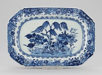 860. STEKFAT, kompaniporslin. Qing dynastin, Qianlong (1736-95).