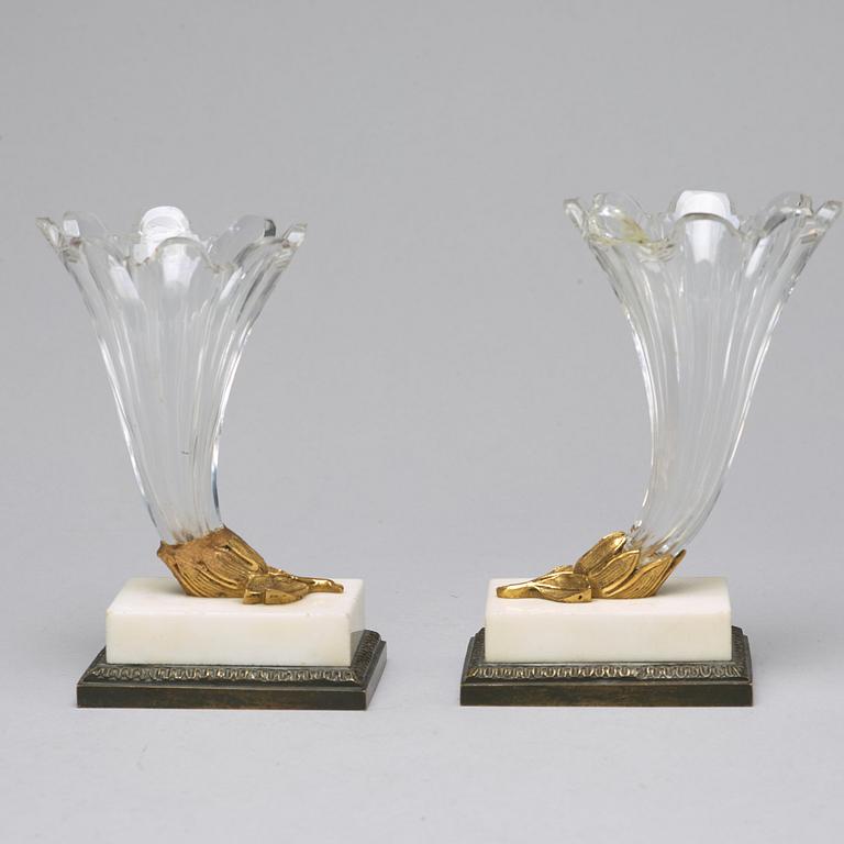 VASER, sk rhytonvaser, ett par, omkring år 1900.