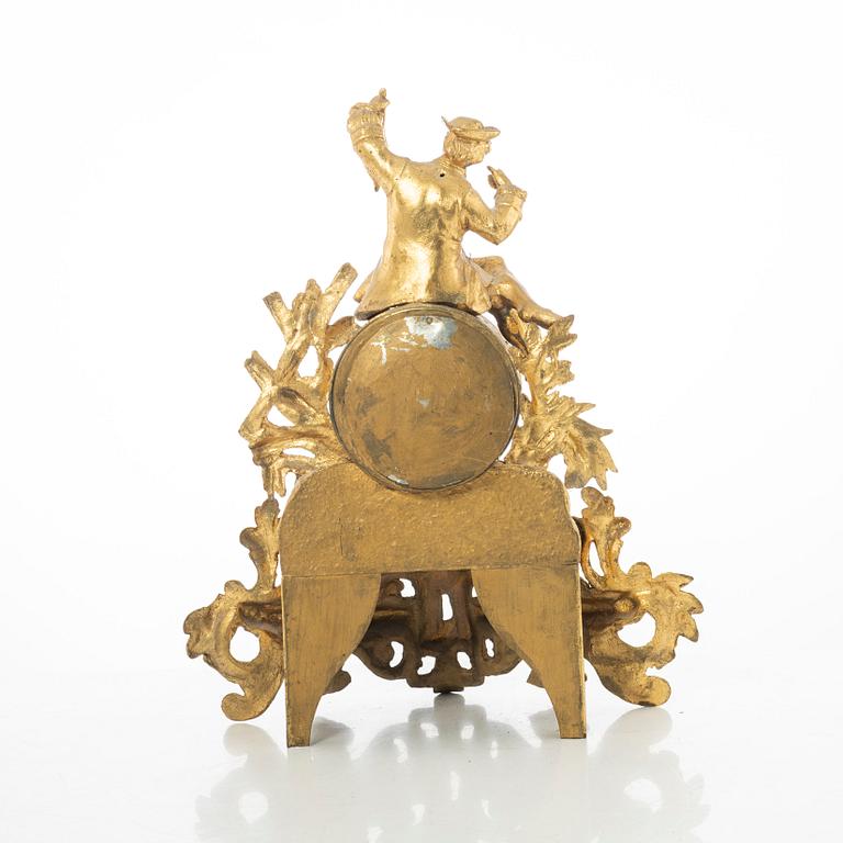 A mantel clock, France, around 1900.