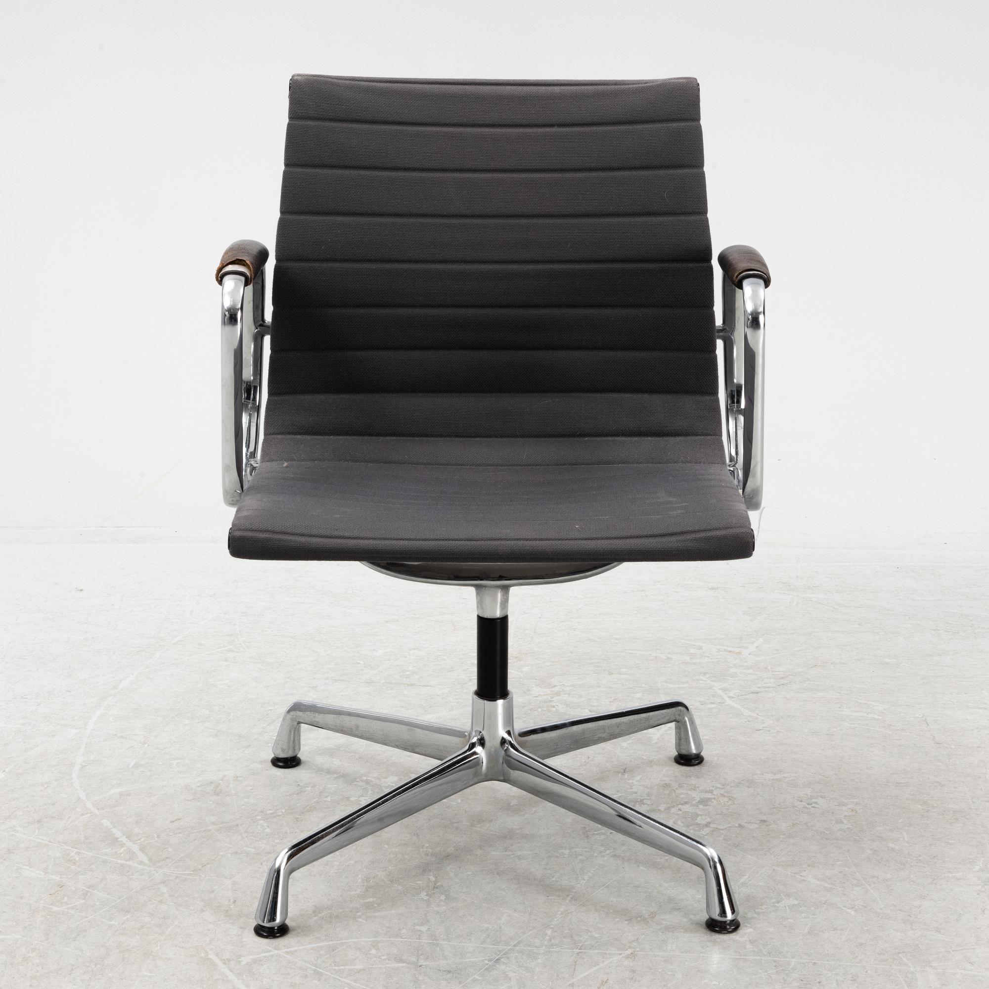 Charles & Ray Eames, EA 108 office chair, Vitra.