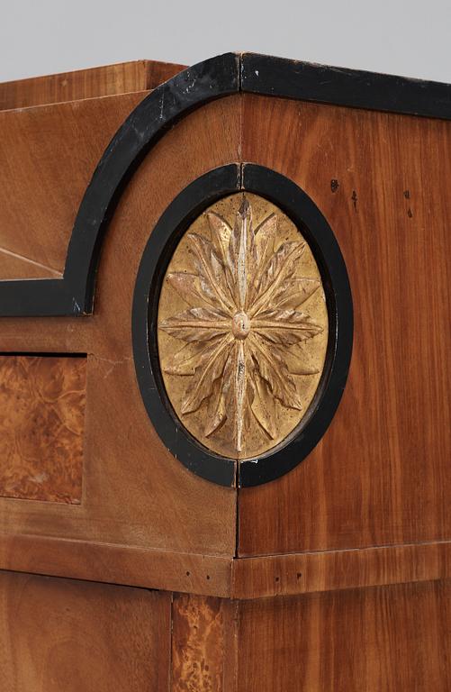 CHIFFONJE, empire, Tyskland 1800-talets första hälft.