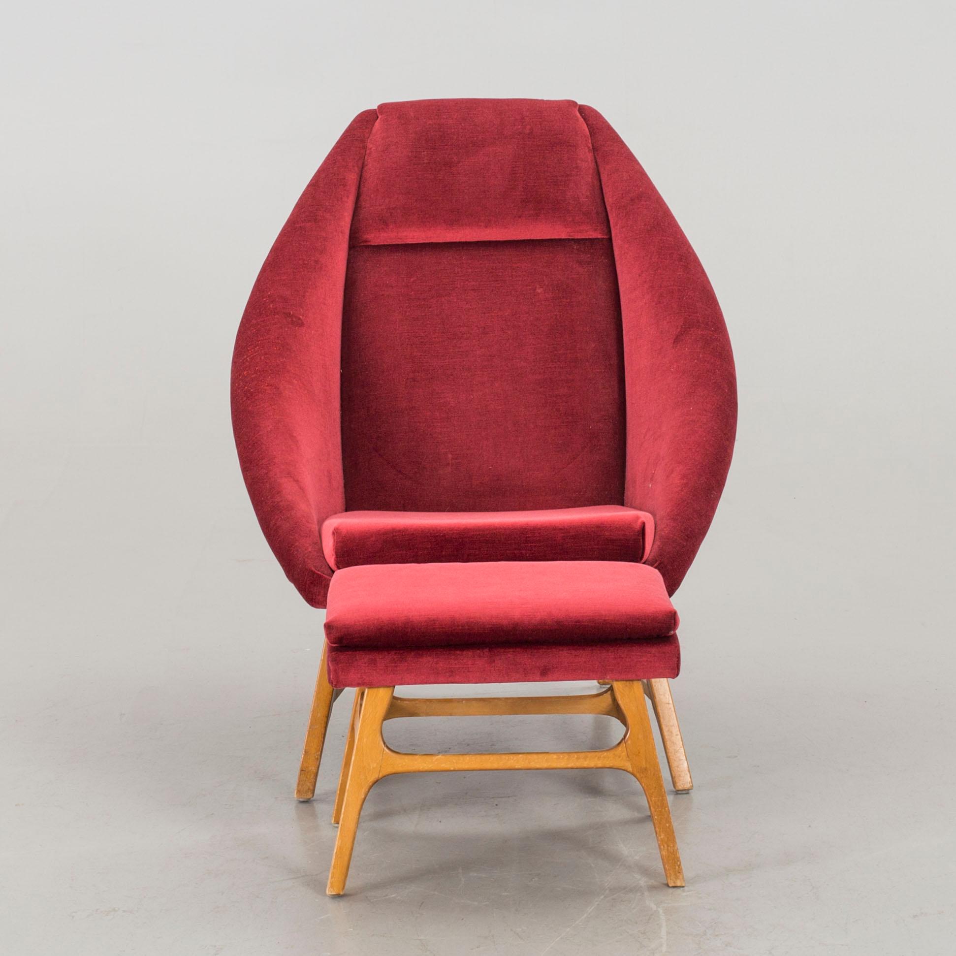 OKÄND FORMGIVARE, fåtölj samt fotpall "Q 56", Möbel-Ikea, modellen lanserad 1956.
