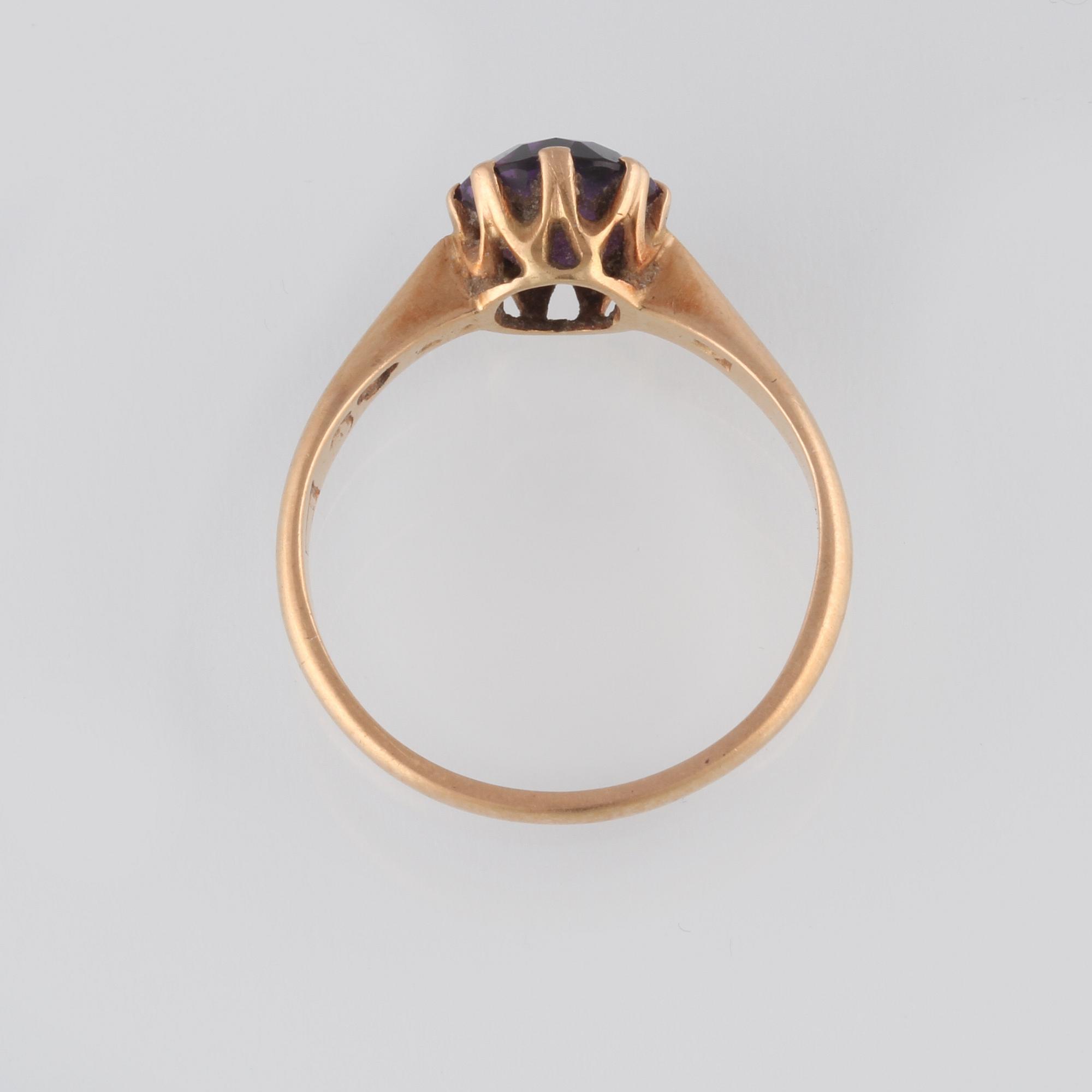 RING, 18K guld med fasettslipad ametist, kattfotstämplad. Vikt 2,6 gram.