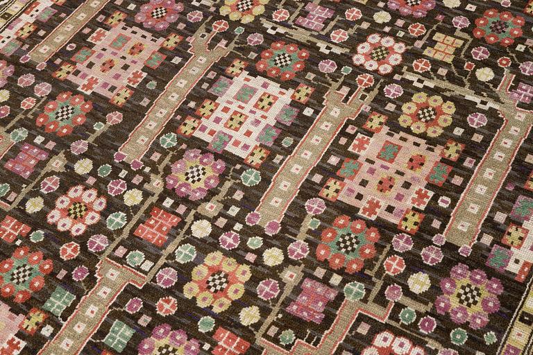 Märta Måås-Fjetterström, a carpet, "Svarta trädgårdsmattan", knotted pile, ca 356 x 219-220,5 cm, signed AB MMF.