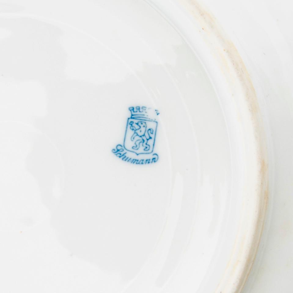 Galleried bowl "Musselmalet helblonde" Royal Copenhagen Denmark porcelain 20th century and bowl dish.