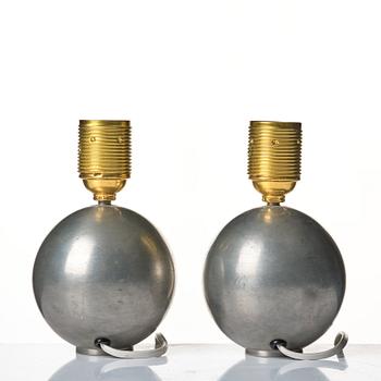 Firma Svenskt Tenn, a pair of pewter table lamps, model A 1479, Stockholm 1930.