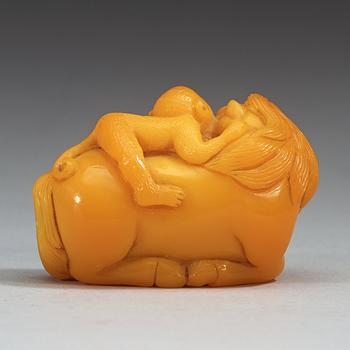 FIGURIN, pekingglas. Sen Qing dynastin (1644-1912).