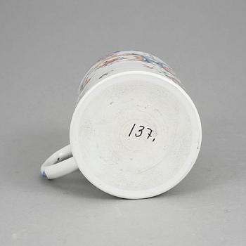 MUGG, porslin, Qingdynastin, Qianlong (1736-95).