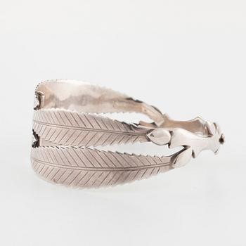 GERTRUD ENGEL, A Michelsen, Srockholm, 1953, a bangle.