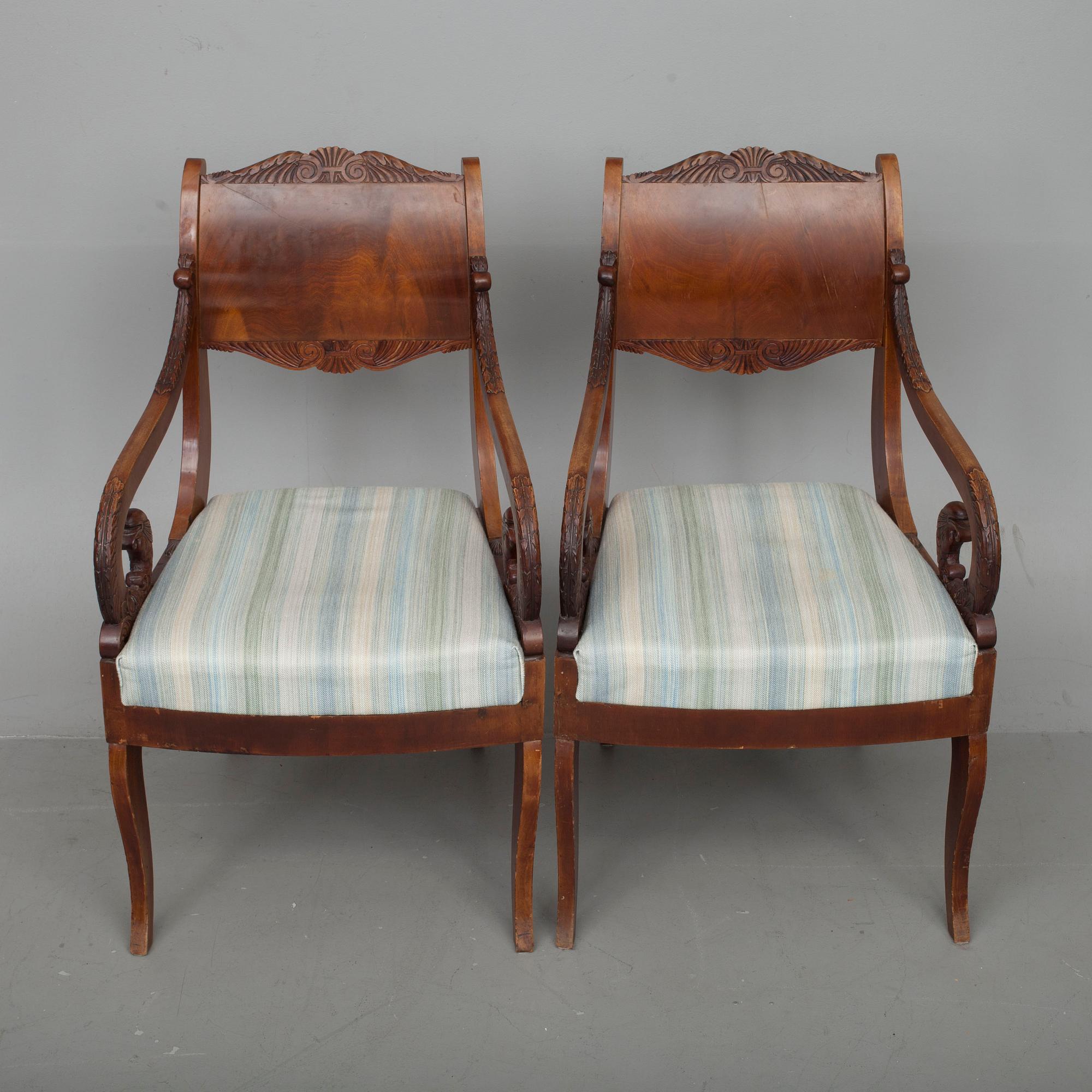KARMSTOLAR, ett par, biedermeier, Ryssland 1800-talets första hälft.