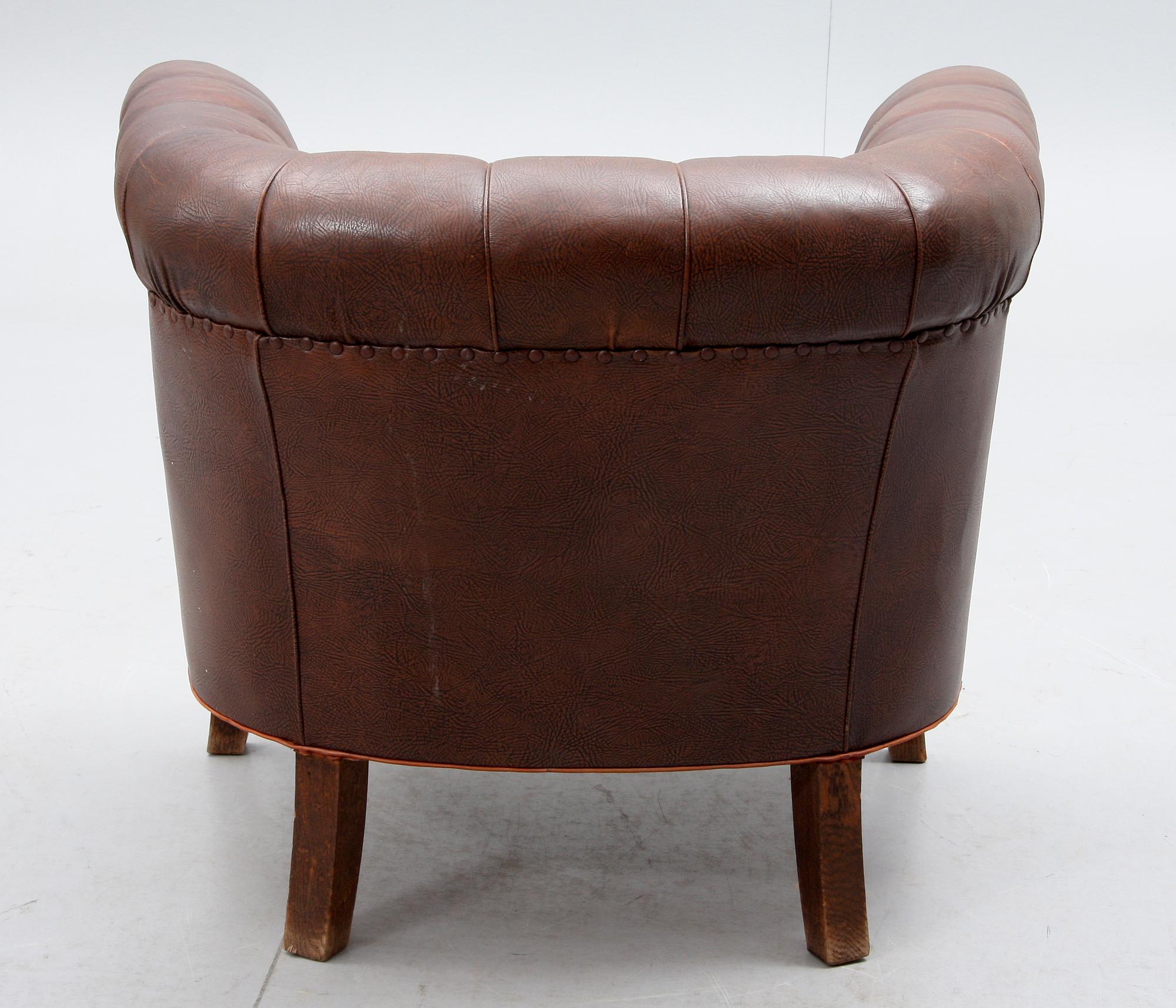 FÅTÖLJ, Chesterfieldmodell, 1900-tal.