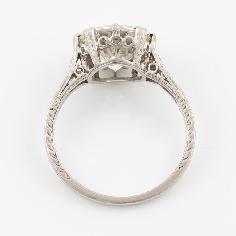Ring, platinum with a brilliant-cut diamond approximately 3.50 ct.