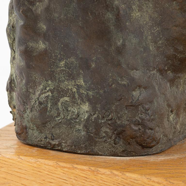 Oidentifierad konstnär 1900-tal, skulptur, brons. Signerad och daterad  -56.