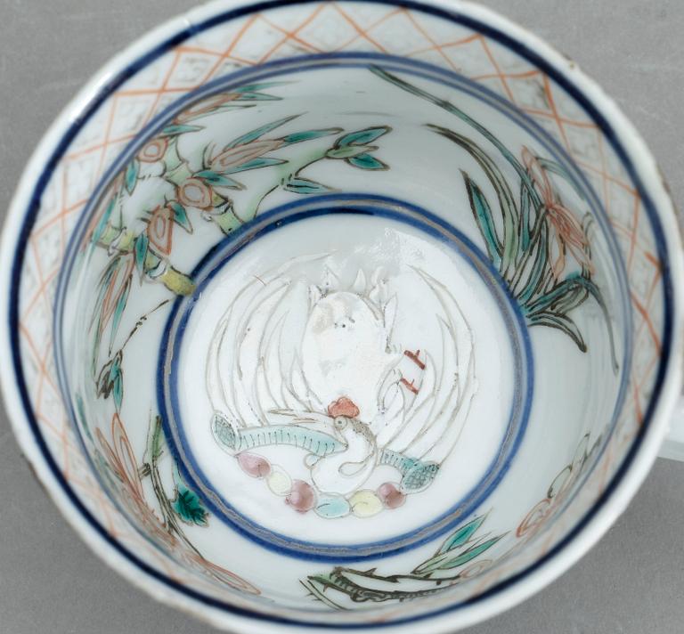 TEKOPPAR MED FAT. 9 st. Porslin, Kina. 1800/1900-tal.