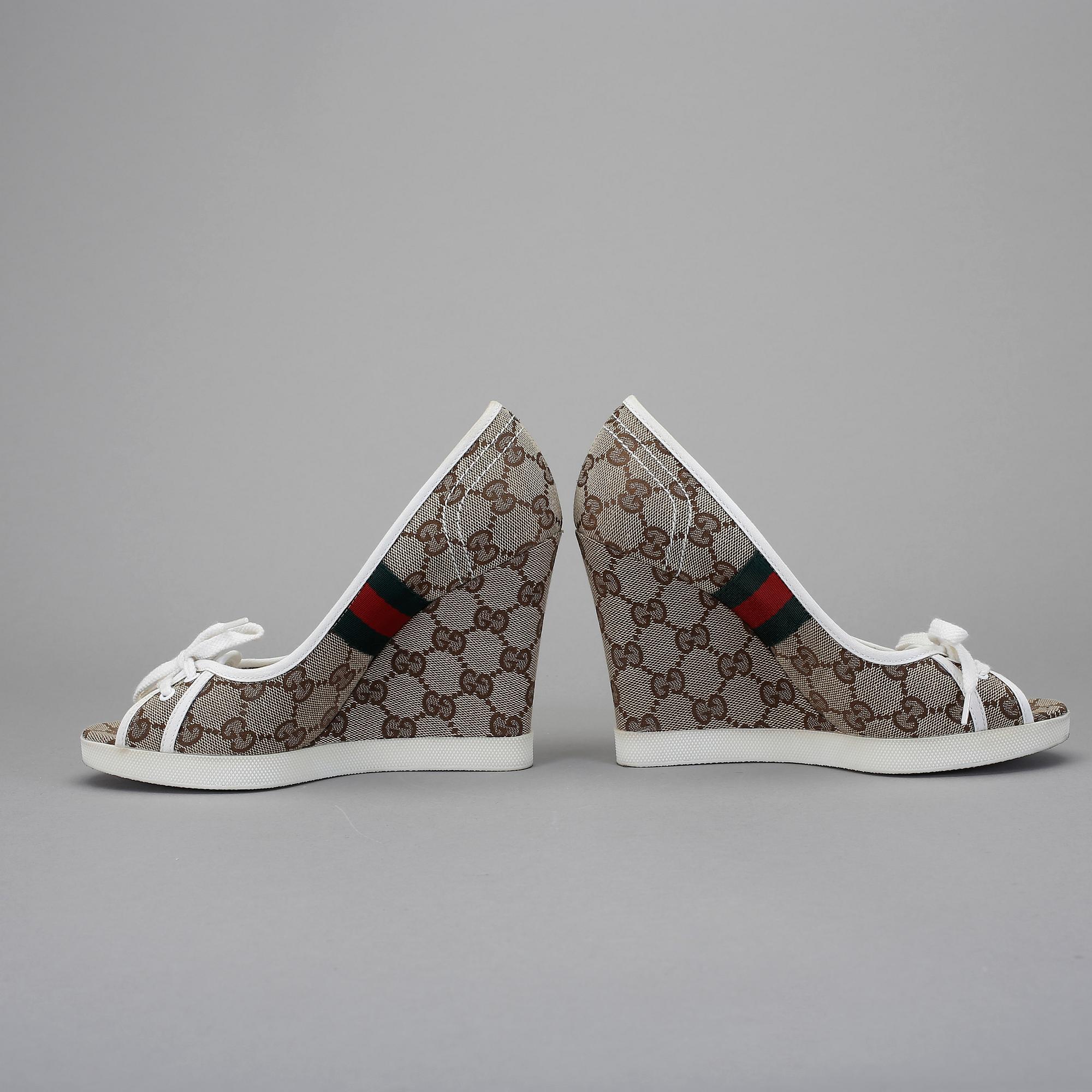 SKOR, Gucci.