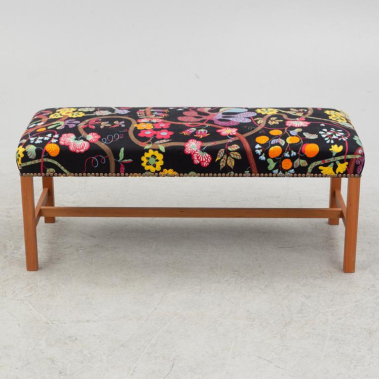 Josef Frank, a model 2028 bench, Svenskt Tenn.