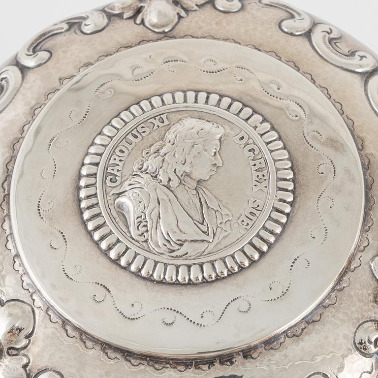 A Swedish silver Baroque style tankard, bearing the mark of CG Hallberg, Stockholm, 1947.