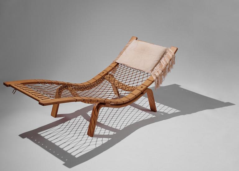 Hans J. Wegner, an oak chaise longue 'Hammock Chair GE2', Getama, Denmark, early 1960s.