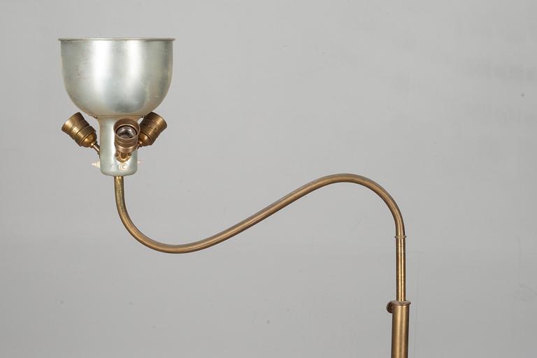 GOLVLAMPA, modell 2368/2148, "Stora Kamelen", Josef Frank, Firma Svenskt Tenn.