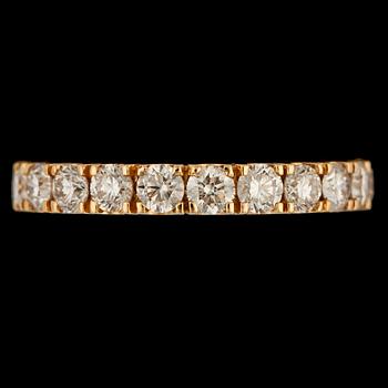 1233. A brilliant cut diamond ring, tot. 1.79 cts.