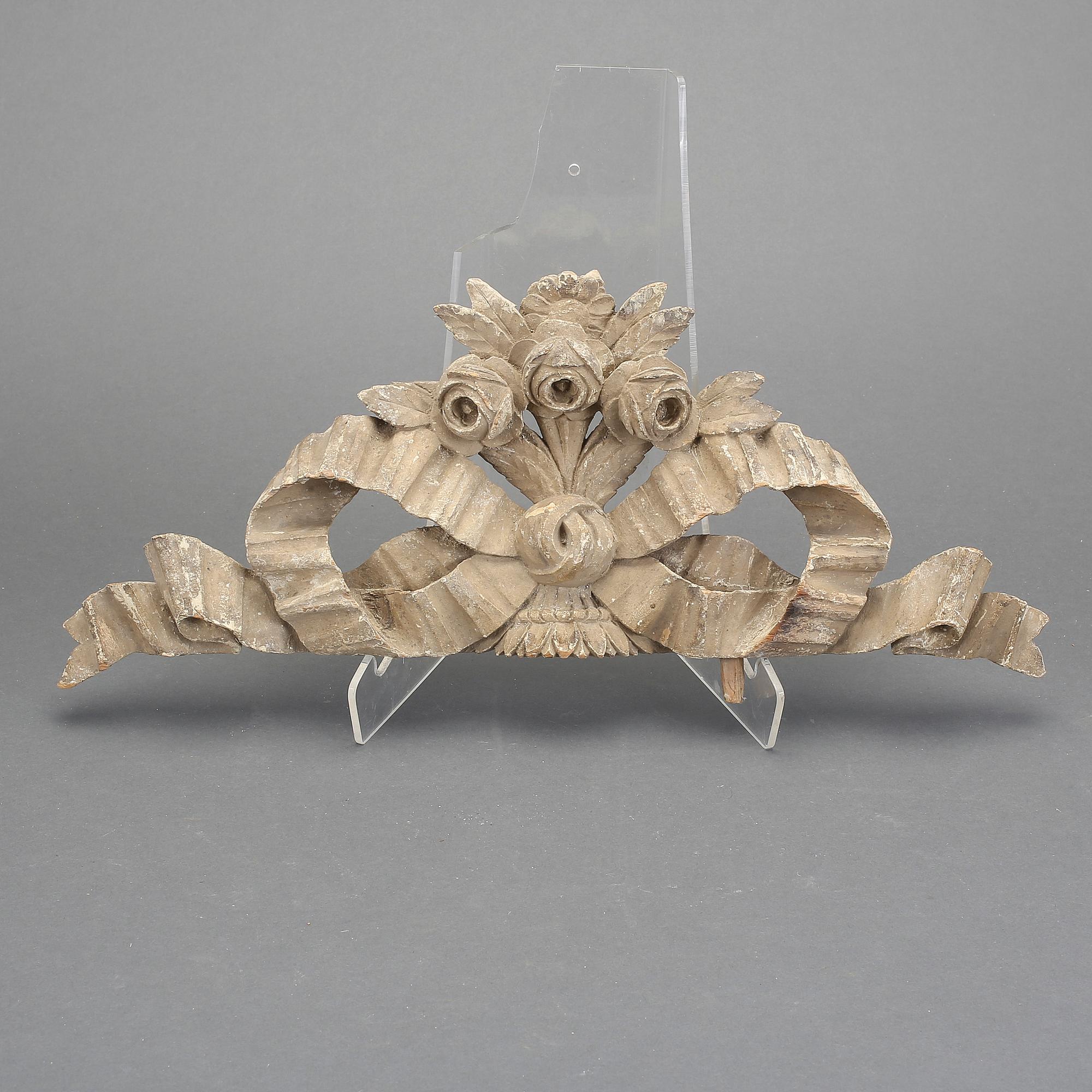 ÖVERSTYCKE TILL SPEGEL, gustavianskt, 1700-talets slut.