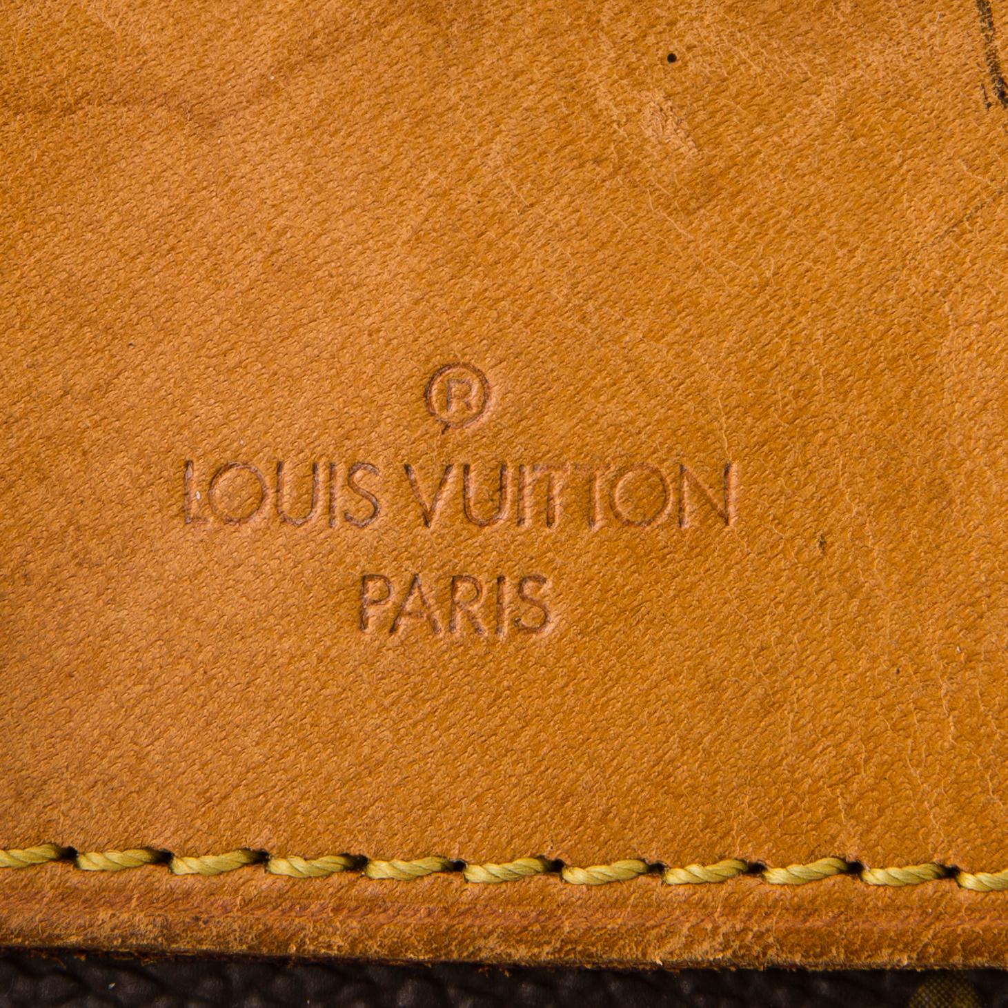LOUIS VUITTON Deauville Bag.