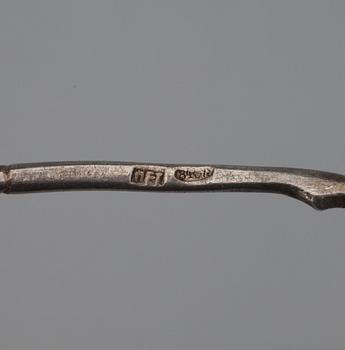 SKEDAR, 2 st, KNIV, silver, skedar 1899-1908, kniv 1908-1926, Ryssland. Vikt tot. 177 g.