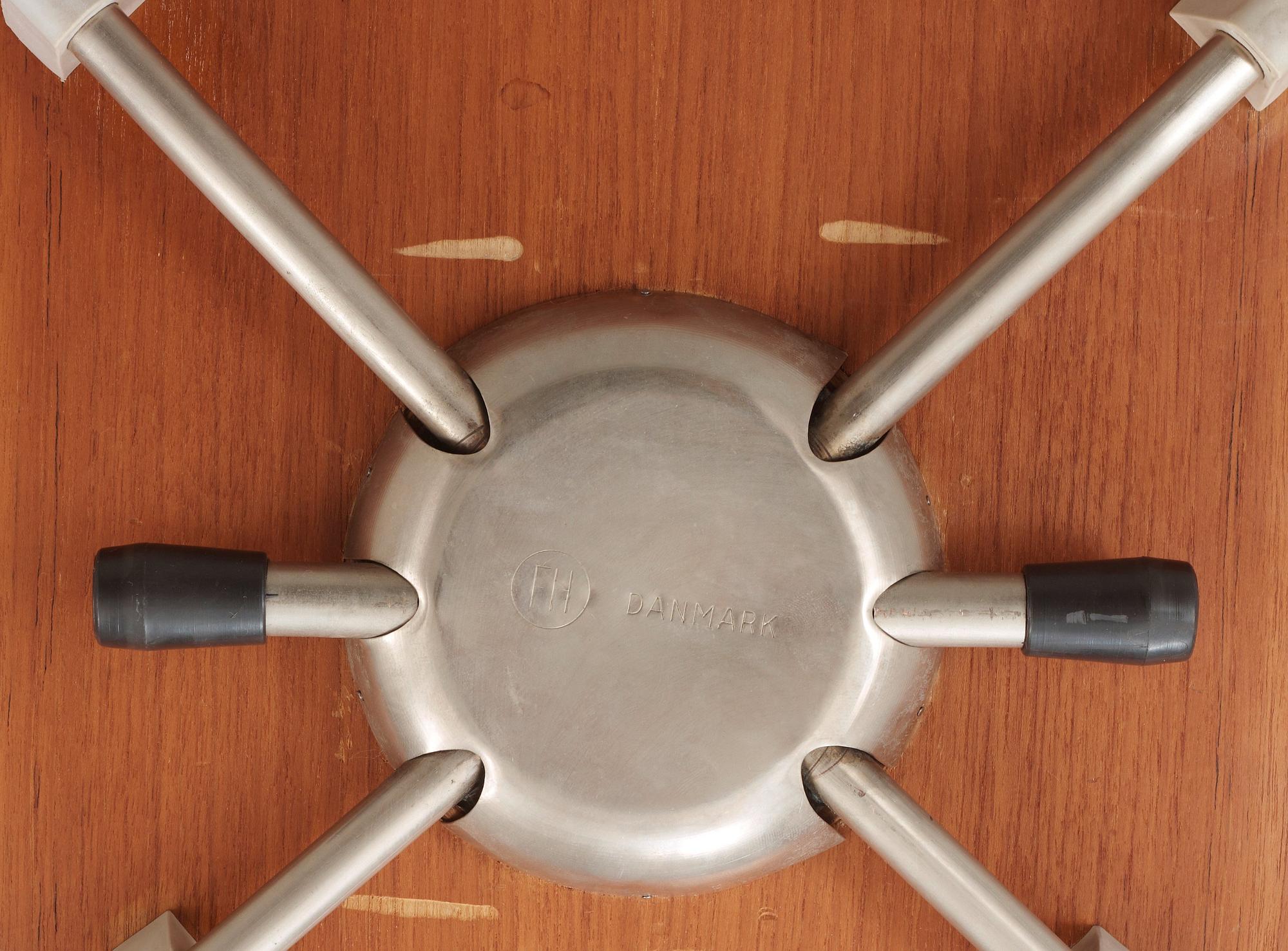 ARNE JACOBSEN, stolar, 6 st, "Sjuan", Fritz Hansen, Danmark 1950-tal.