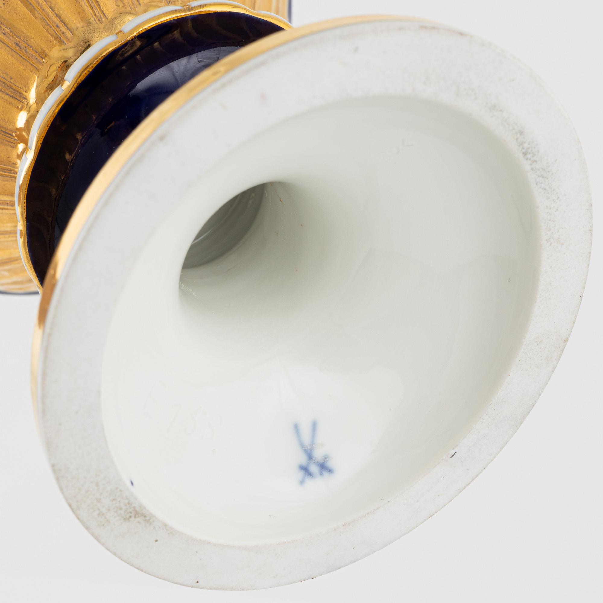 A Meissen Porcelaine Decorative Vase, mid 20th century.