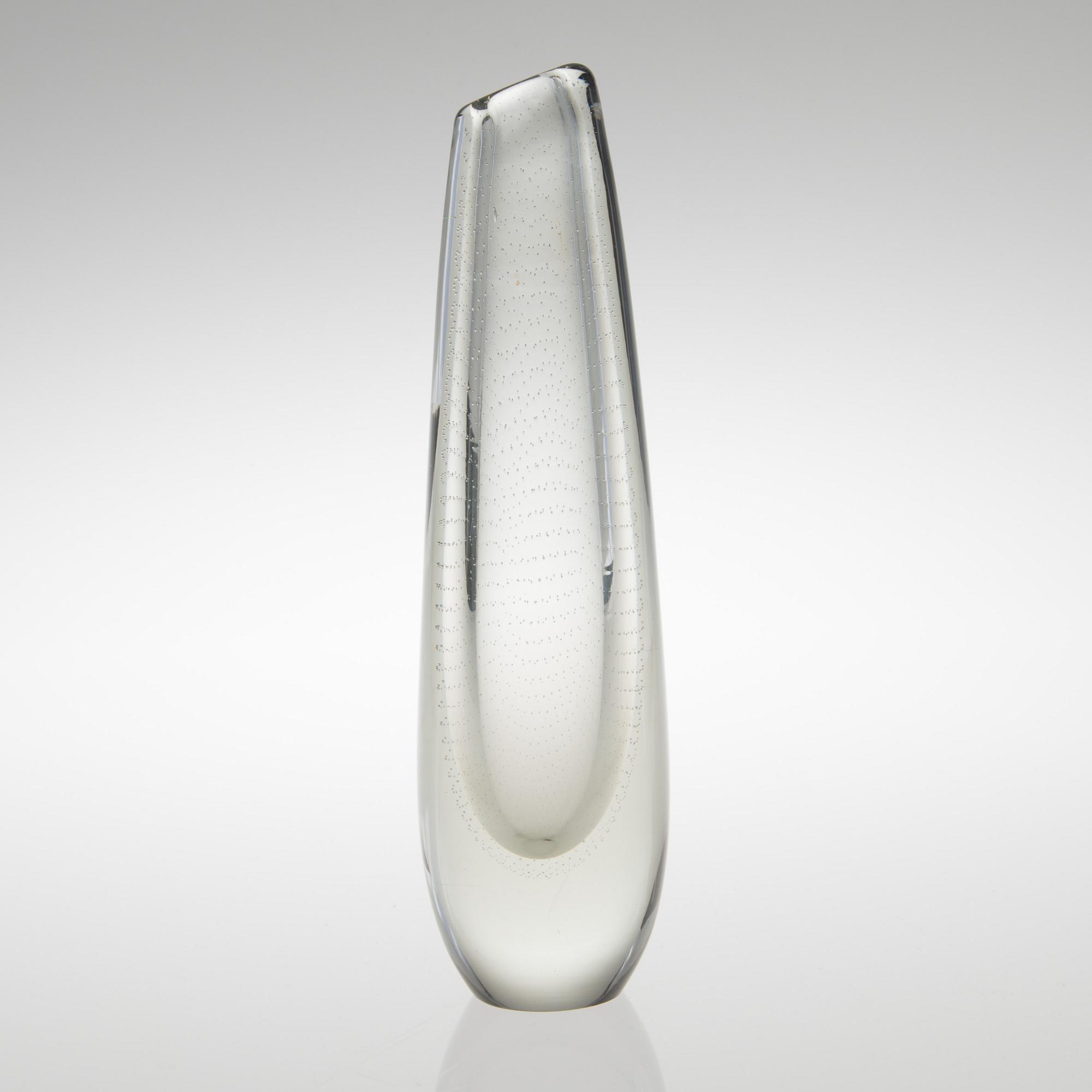 GUNNEL NYMAN, VAS. Signering med syrapenna G. Nyman, Nuutajärvi Notsjö. 1940-talets slut.