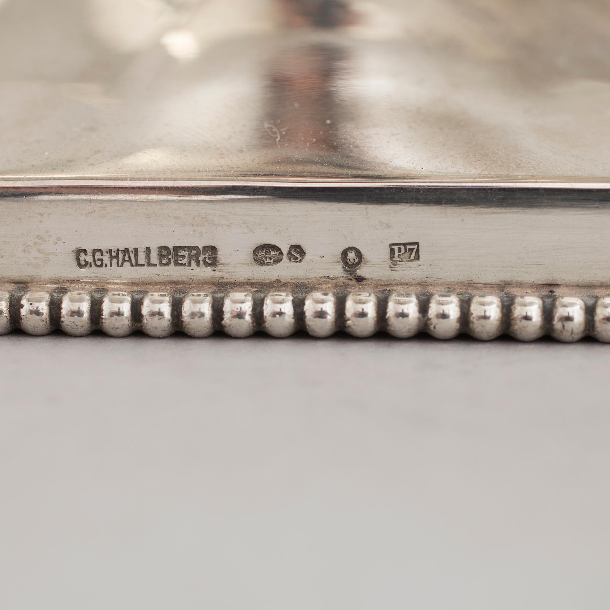 SKÅL, silver med glasinsats, CG Hallberg, Stockholm, 1917. Vikt 641 g (exkl. glasinsats).