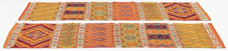 A pair of flat weaves, circa 191-193 x 51 cm, Scania, first half of the 20th Century.