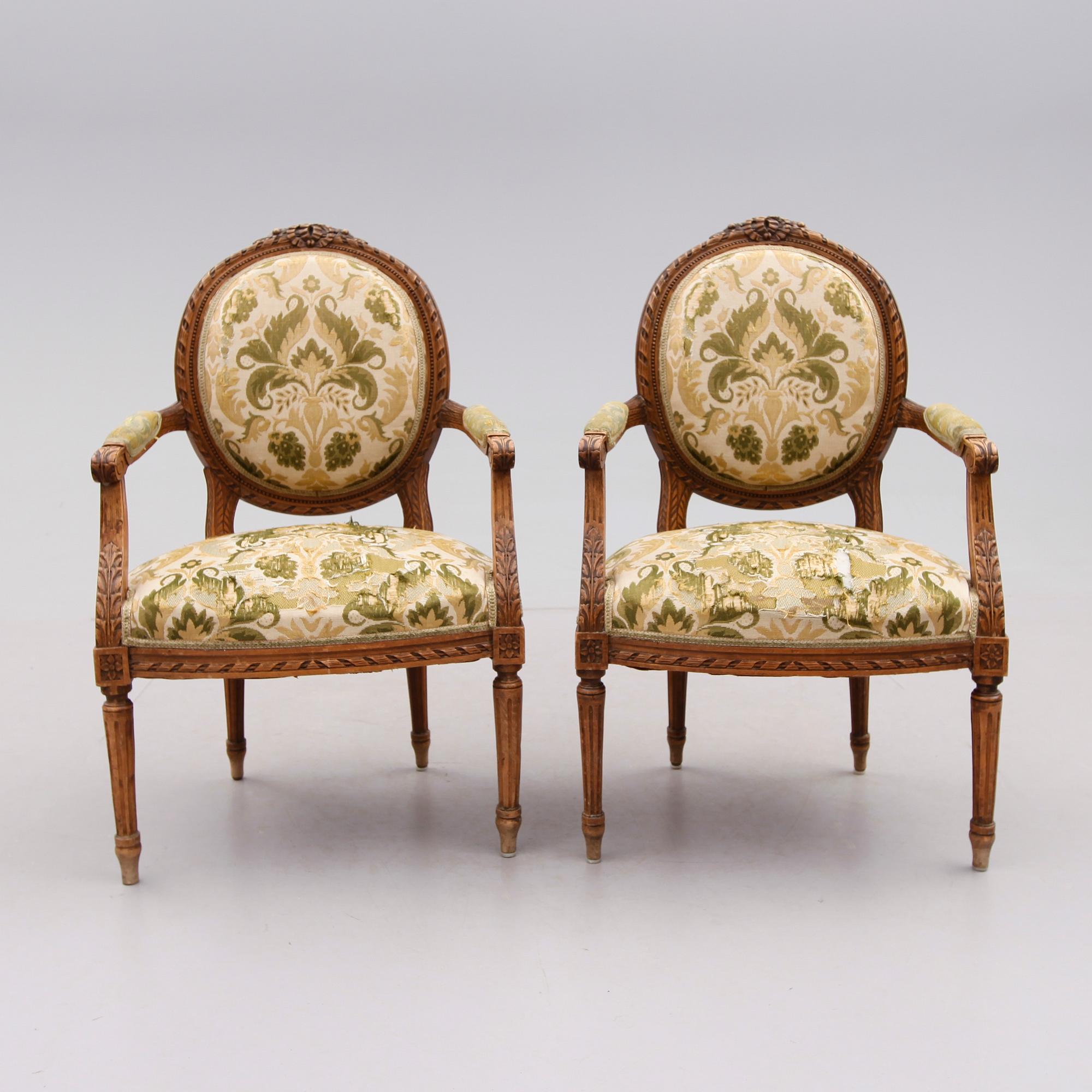 KARMSTOLAR, 1 par, gustaviansk stil, 1900-talets andra hälft.