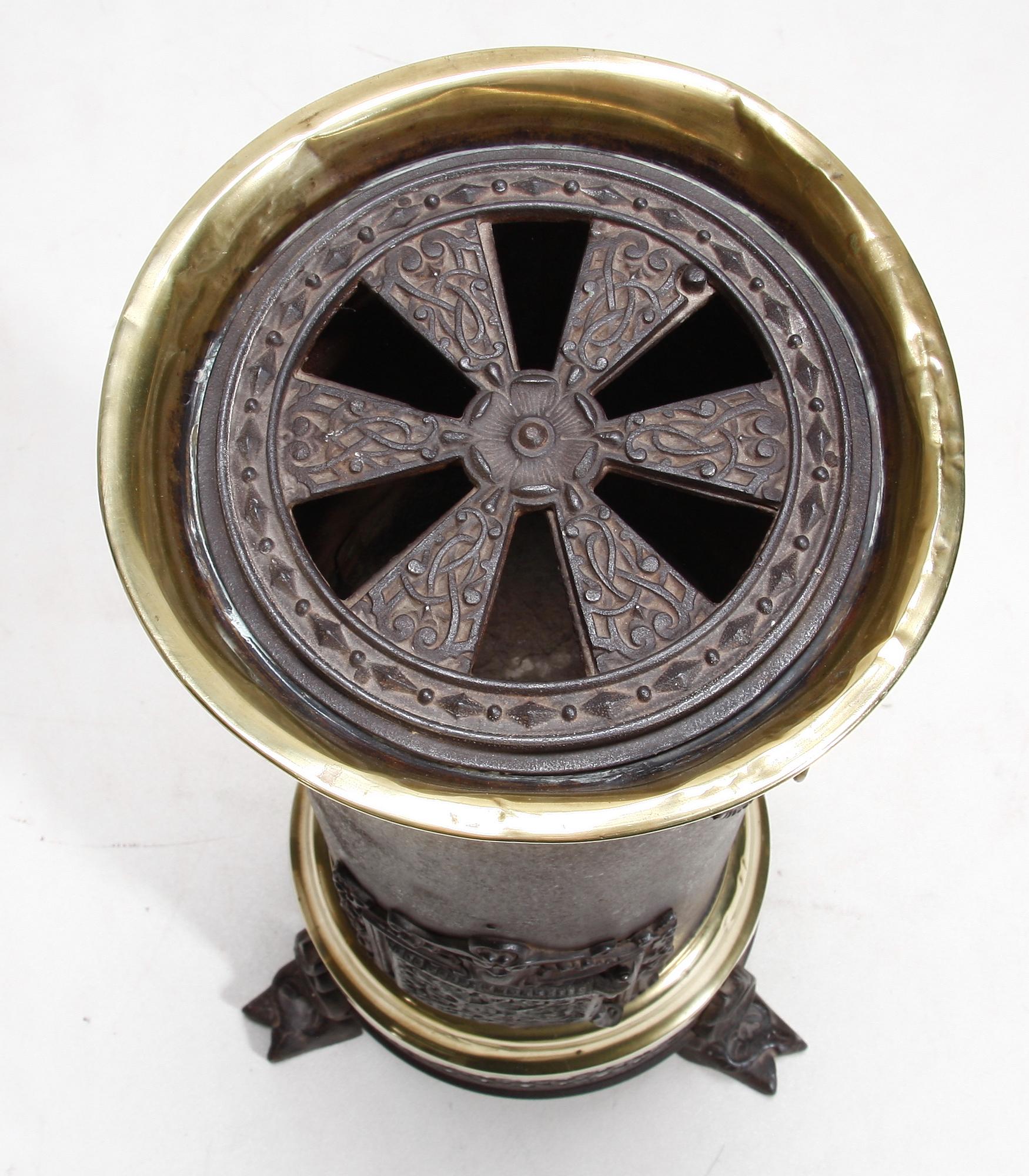 KAMIN, järn och mässing, tidigt 1900-tal.