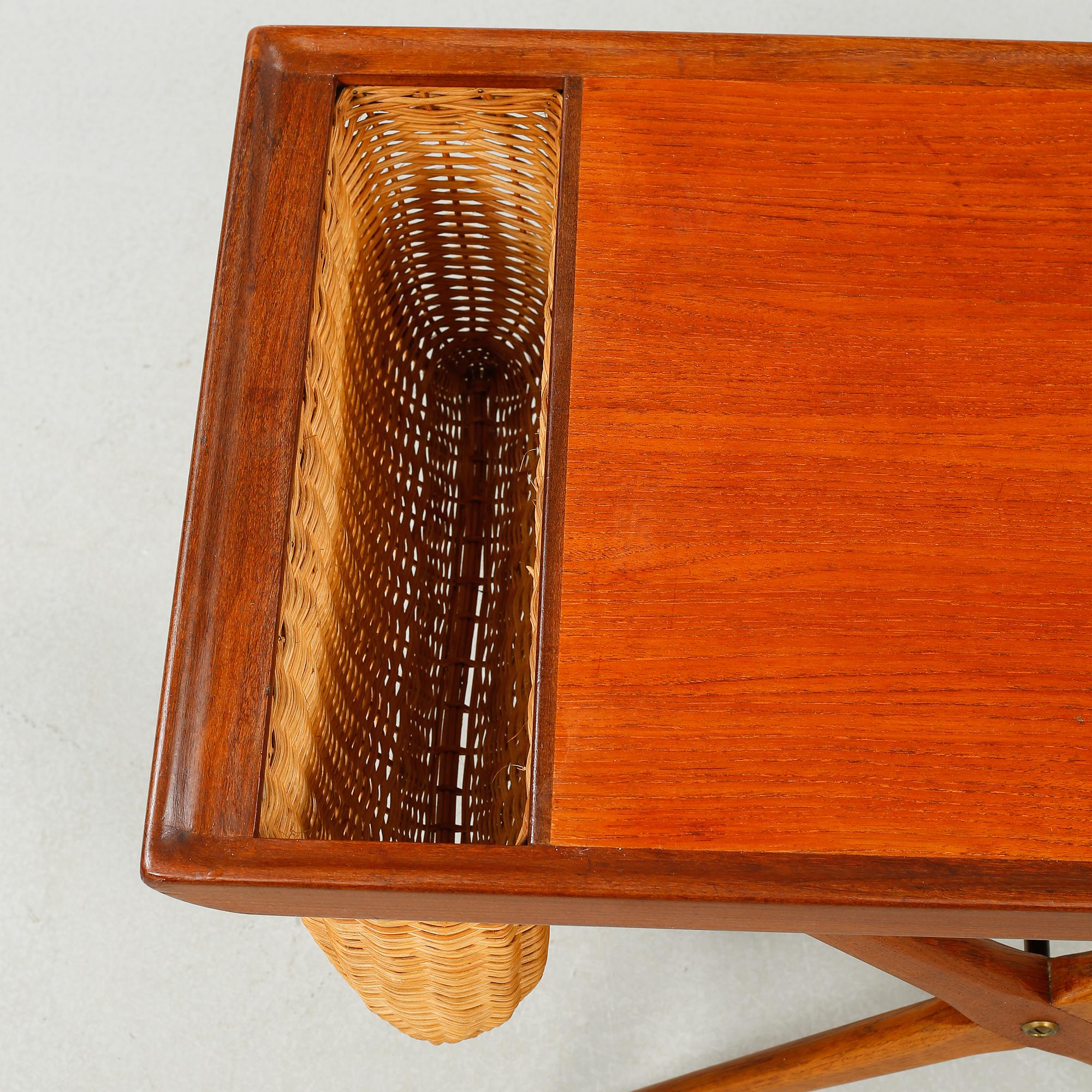 TIDNINGSBORD, Steen & Strøm, 1950-tal.