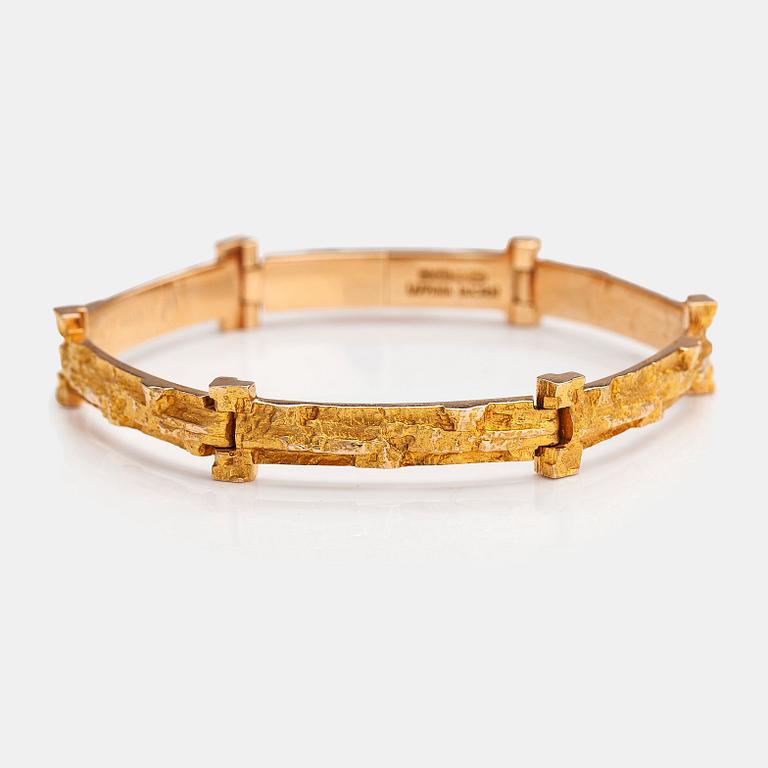 Björn Weckström, A 14K gold bracelet "Tundra". Lapponia 1973.