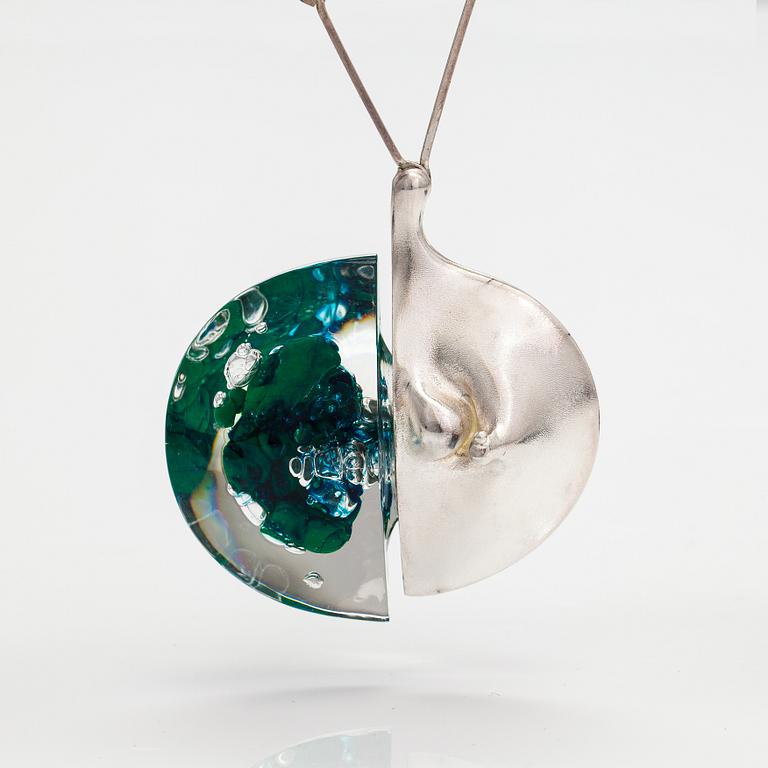 Björn Weckström, "Kilimandjaro", a sterling silver and acrylic necklace . Lapponia 1974.