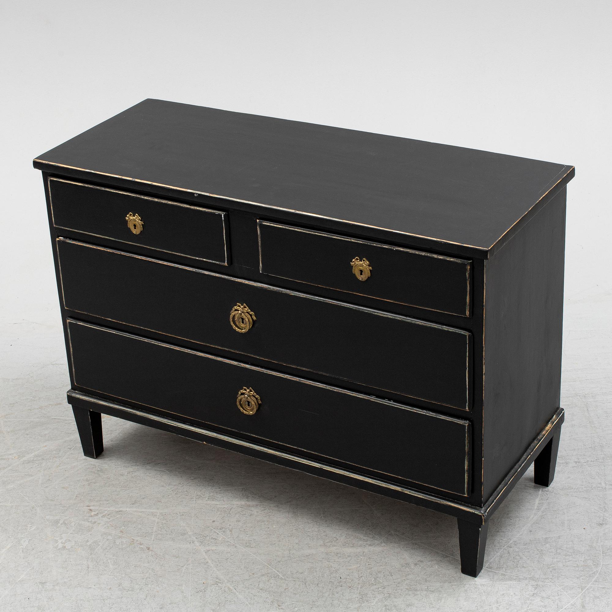 A Gustavian style chest of drawers, 19th Century.