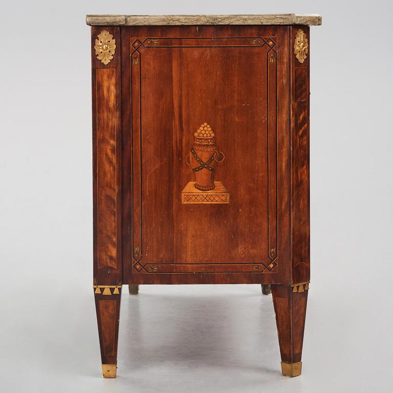 A Gustavian marquetry commode by  C. Lindborg (master in Stockholm 1781-1808).