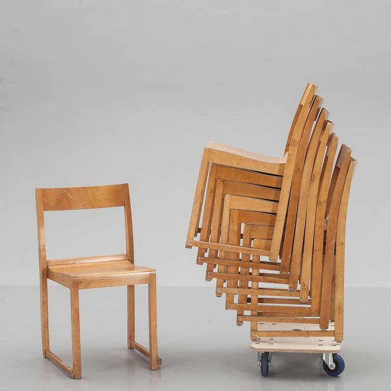 STOLAR, 8 st, formgivna av Sven Markelius.