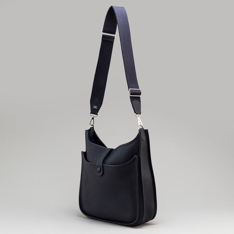 HERMÈS, bag "Evelyn GM".