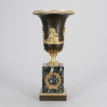 URNA, empirestil, tidigt 1900-tal.