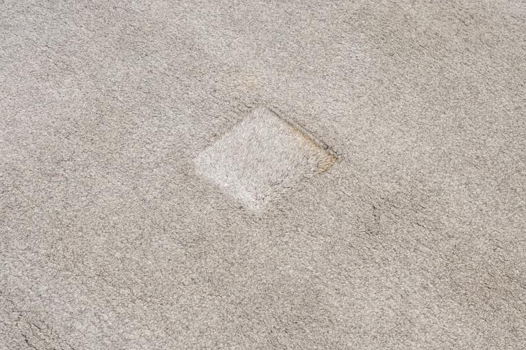 An Ogeborg carpet, c. 400 x 300 cm.