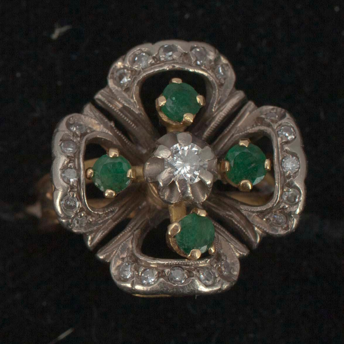 RING, guld 18K, diamanter, smaragder, 9 gram.
