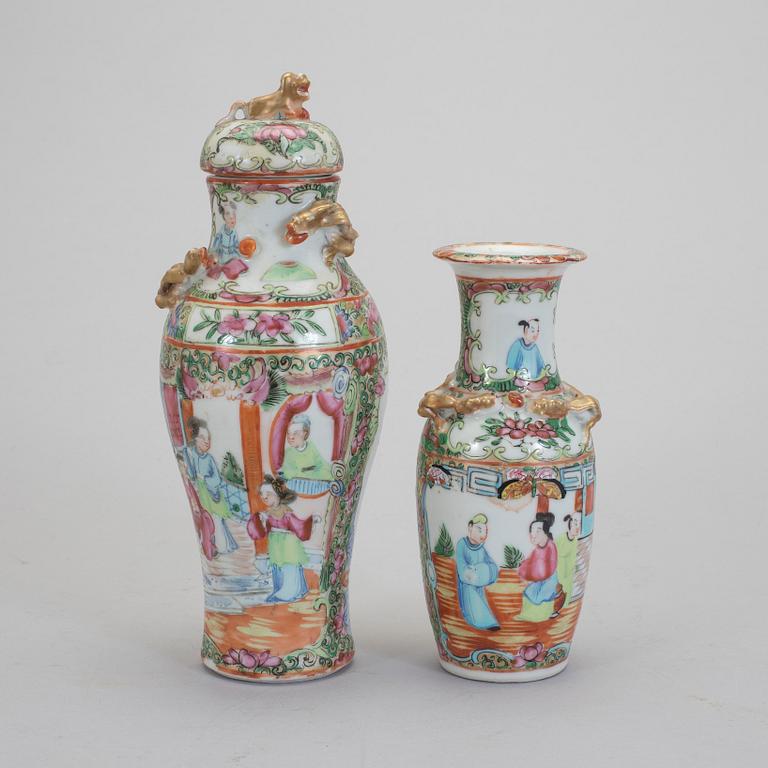 LOCKURNA samt VAS, porslin, Kanton, Kina, tidigt 1900-tal.