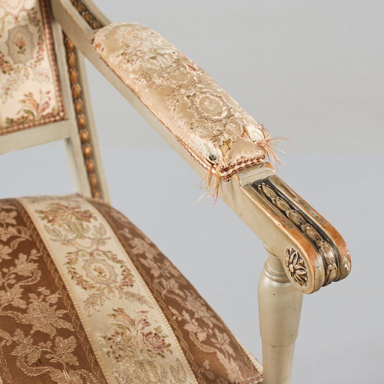 KARMSTOLAR, ett par, sengustaviansk stil, 1900-talets första del.